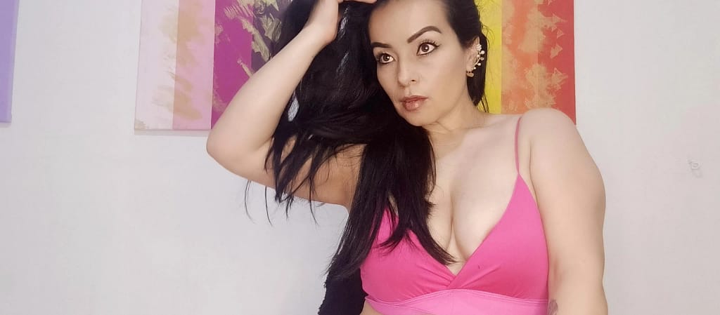 victoriafadull showing her sexy face off