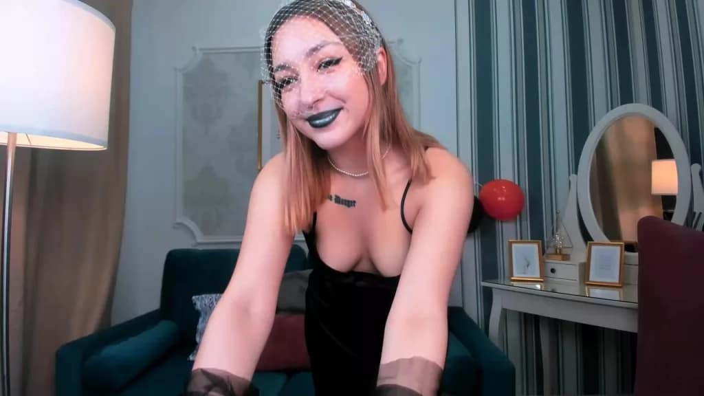 LisaToy live sex