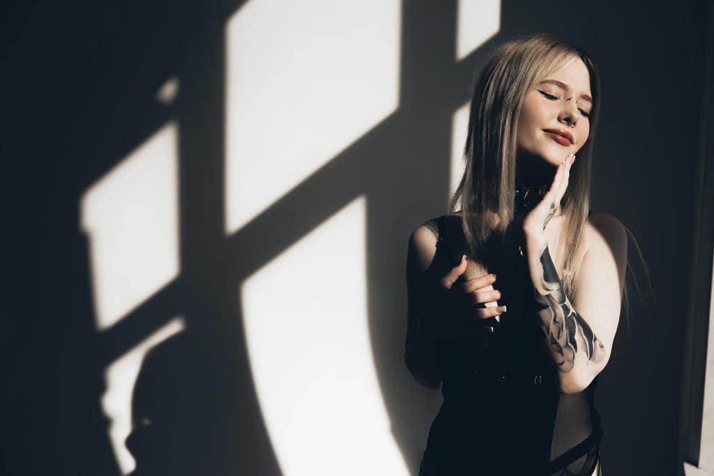 LaneyvilI standing the shadows how off parts of her psyche
